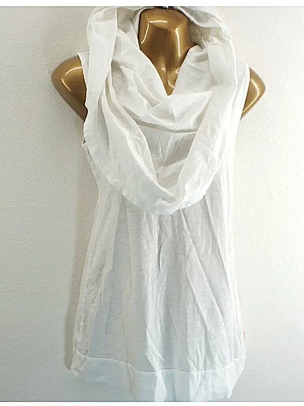 Lucy Activewear White Hooded Sleeveless Top size S